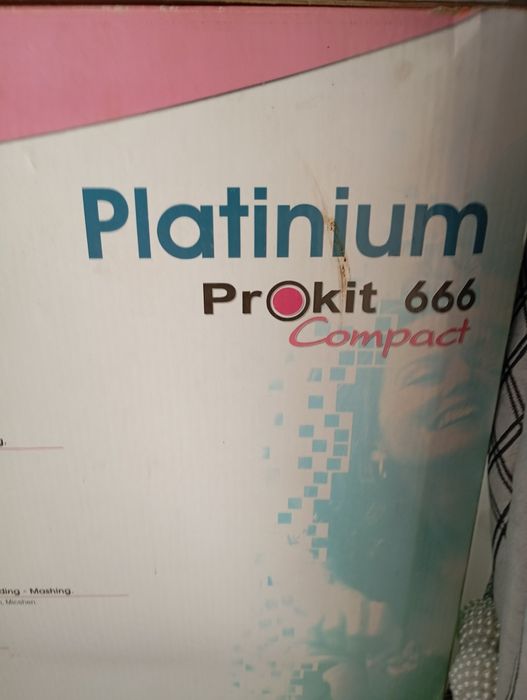 Vând robot bucătărie PlatiniumPro Kit 666.stare funcționareexcelentă