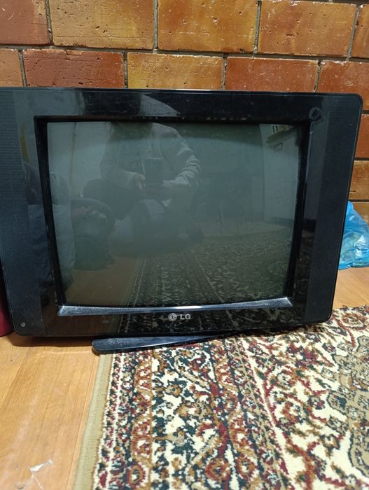 Телевизор LG .В хорошем состоянии