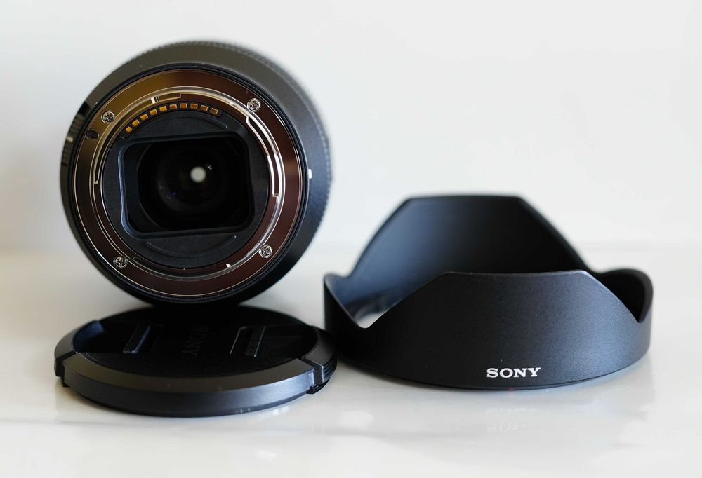 Обектив Sony FE, 24-50mm, f/2.8 G, в гаранция