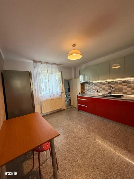 Casa si depozit materiale constructii( 35 km de Bucuresti)