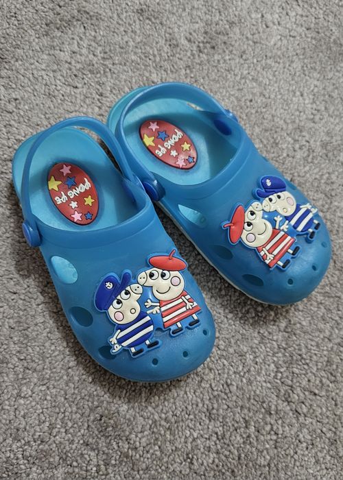 Обувь для дома, бассейна