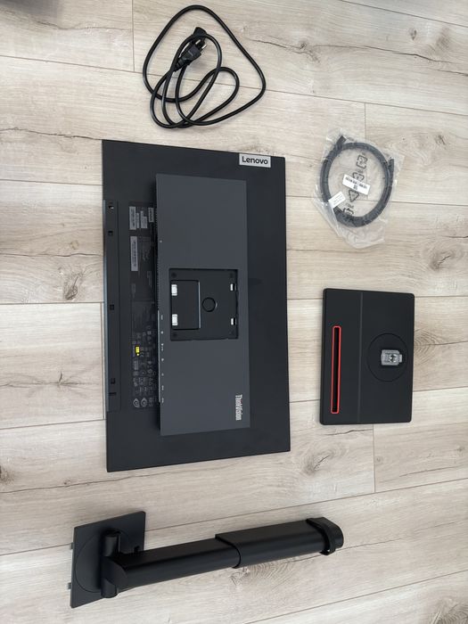 Monitor Profesional Lenovo ThinkVision P24h-20 NOU (2K QHD / IPS / USB-C 75W)