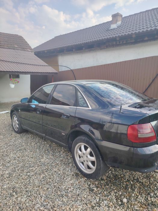 AUDI A4 0