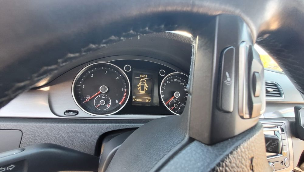 VOLKSWAGEN Passat 2011 — imagine 3