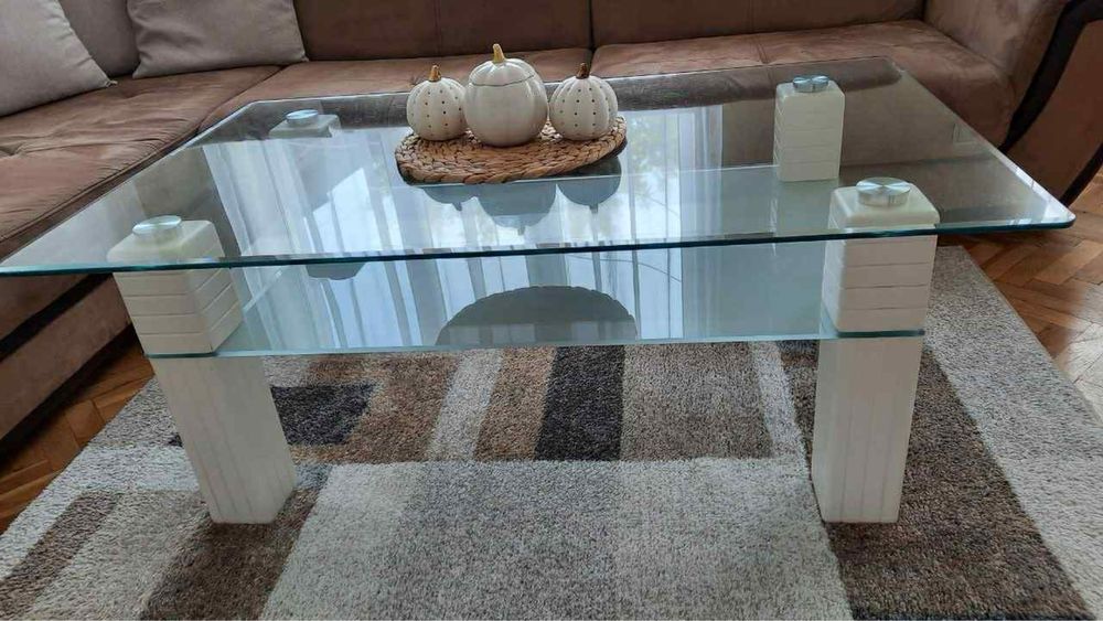 Продавам холна маса без забележка