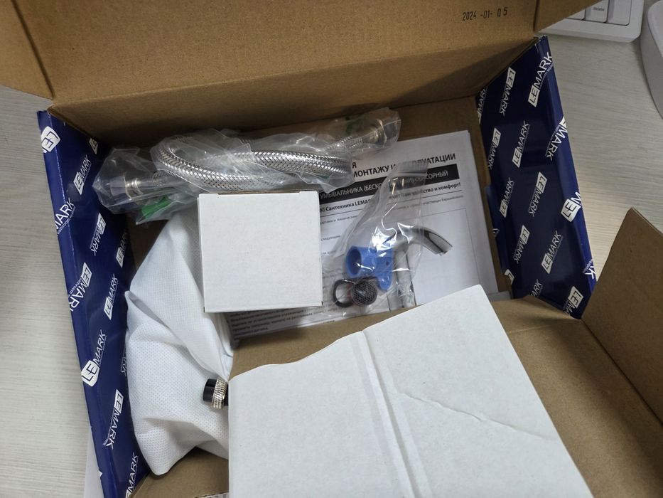 Продам сенсорный смеситель