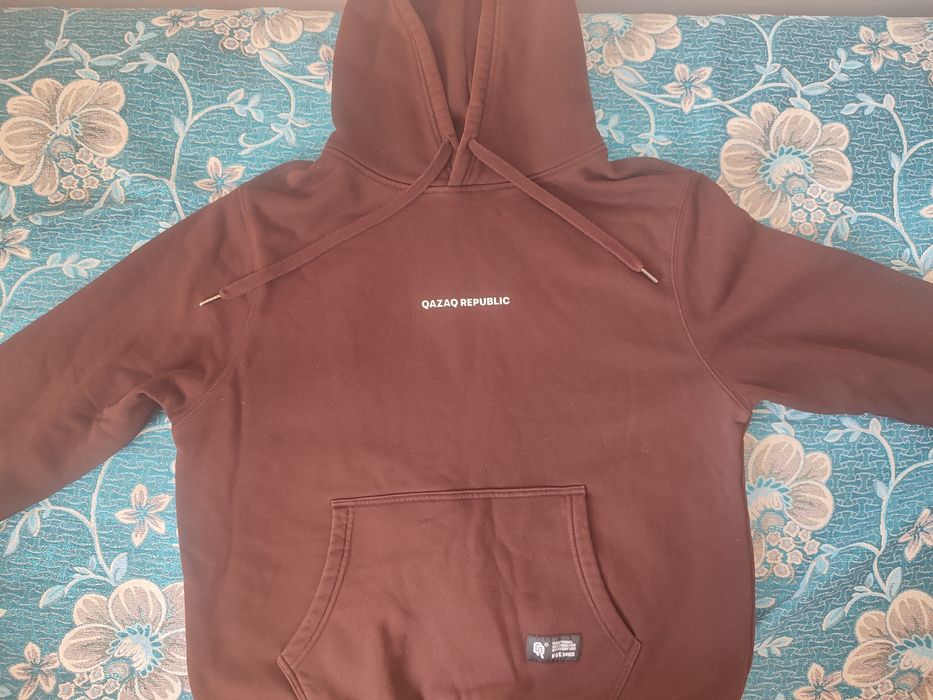 Продам Кофту Qazaq republic