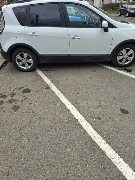 Vând Renault senic x-mode