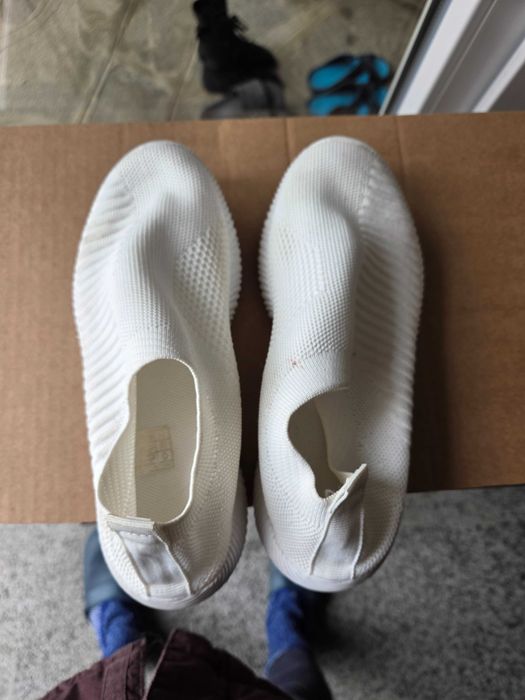 Маратонки от текстил