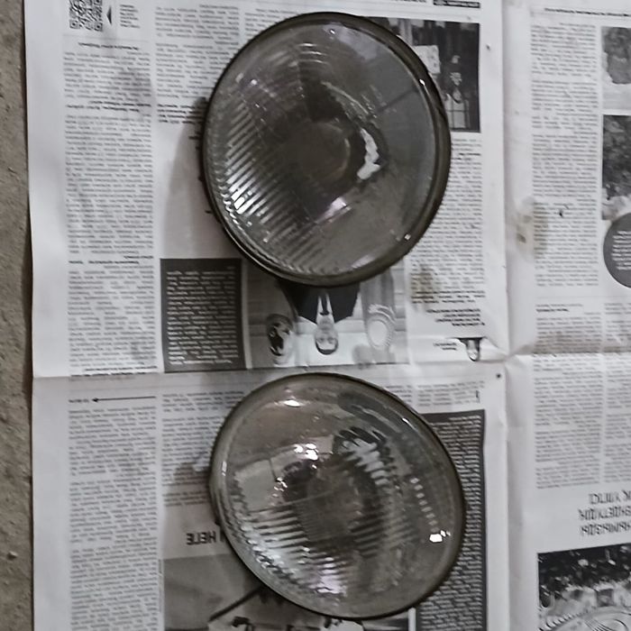 Продам фары на Ниву