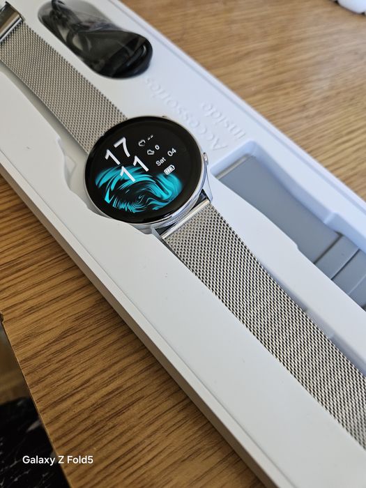 Дамски смарт часовник