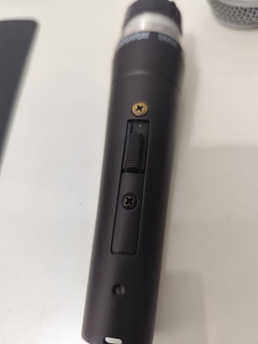 Продам микрофон SHURE SM58SE