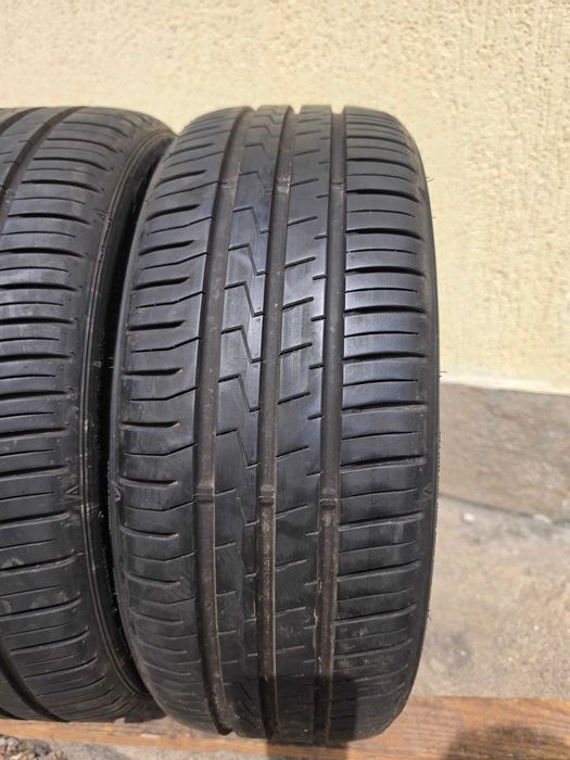 2 бр. летни гуми 195/45/17 Falken DOT 5022 6,5 mm