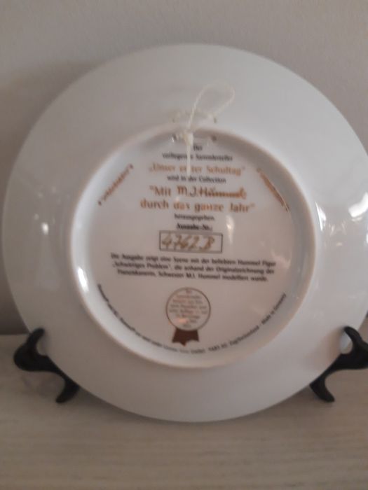 Порцеланови  чинии за стена Hummel