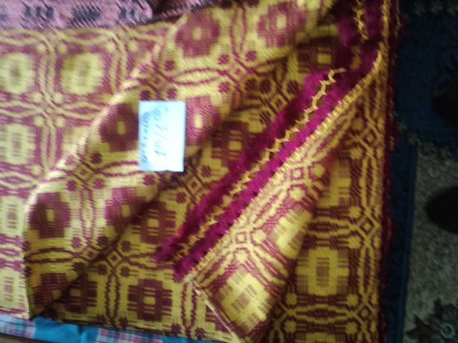 Нови ръчно тъкани черги, пътеки и кувертюри