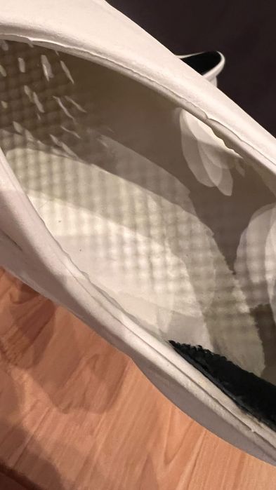Adidas Yeezy Foam Rnnr