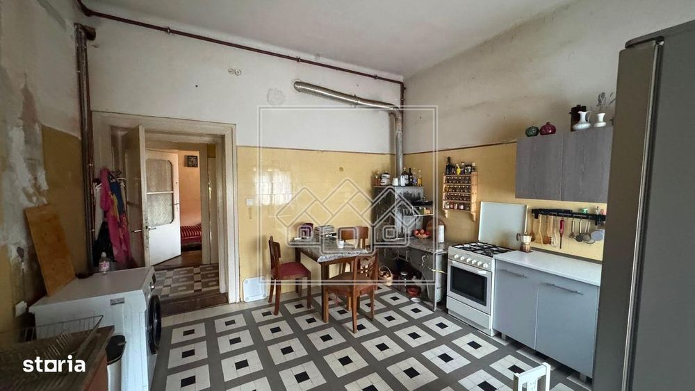 Apartament langa P. Sub Arini - 5 camere, 102 mp — fotografia 3