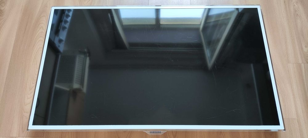 LED-Телевизор SAMSUNG модель:UE40ES6710S