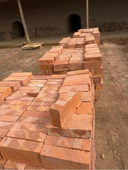 Кирпич красный одинарный