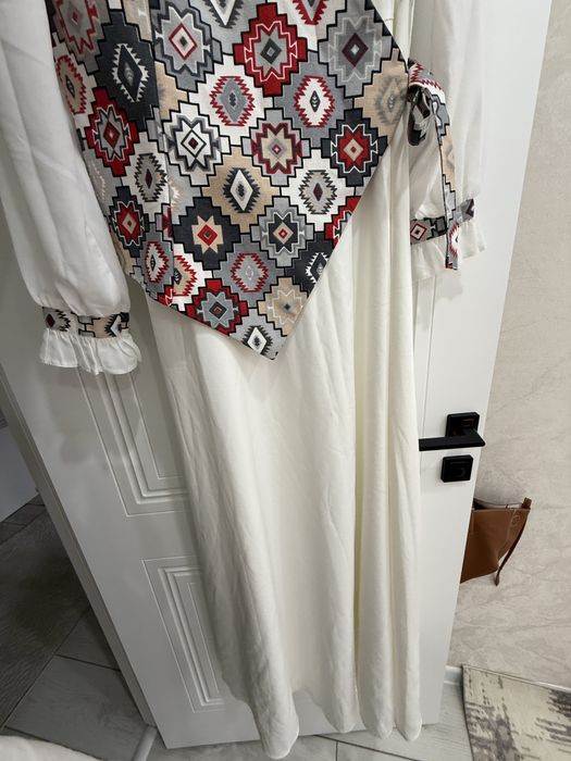 Платье со съемным корсетом.