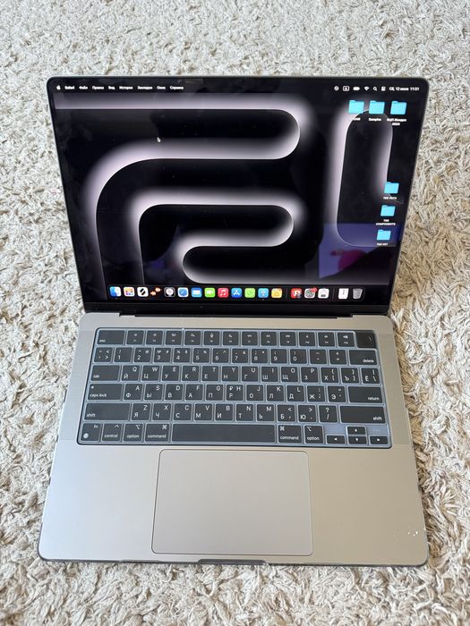 Продам MacBook Pro 14 на базе M3