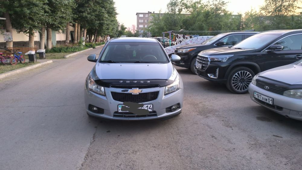 Шевроле Круз в хорошем состоянии