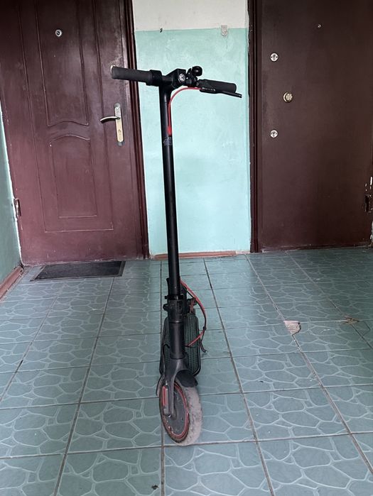 электросамокат Xiaomi M365 Pro