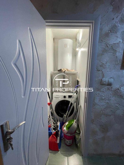 Дава се под наем Тристаен апартамент в Варна, Център - 80 кв.м за 613 € - Снимка #13