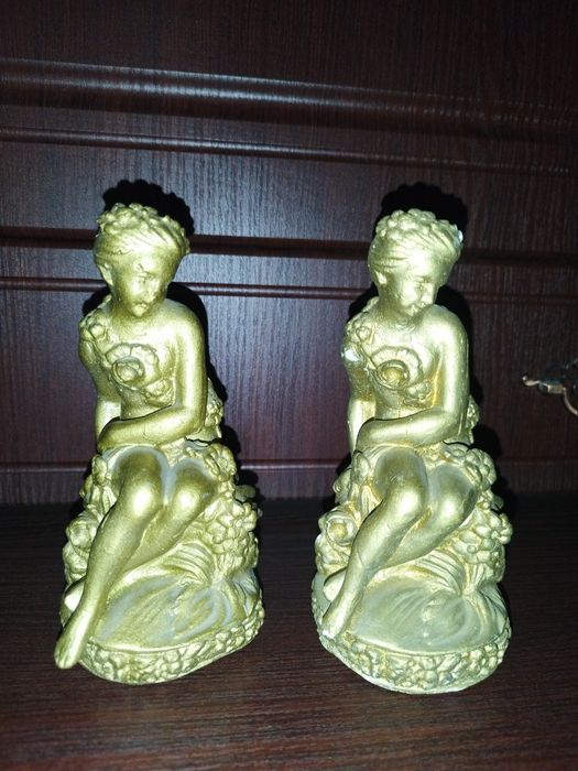 Статуэтки гипсовые