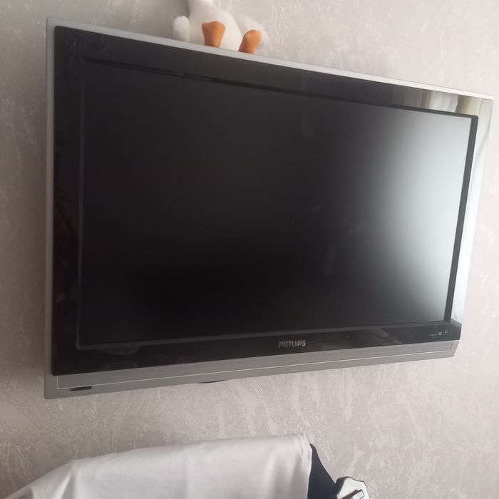 Телевизор на запчасти