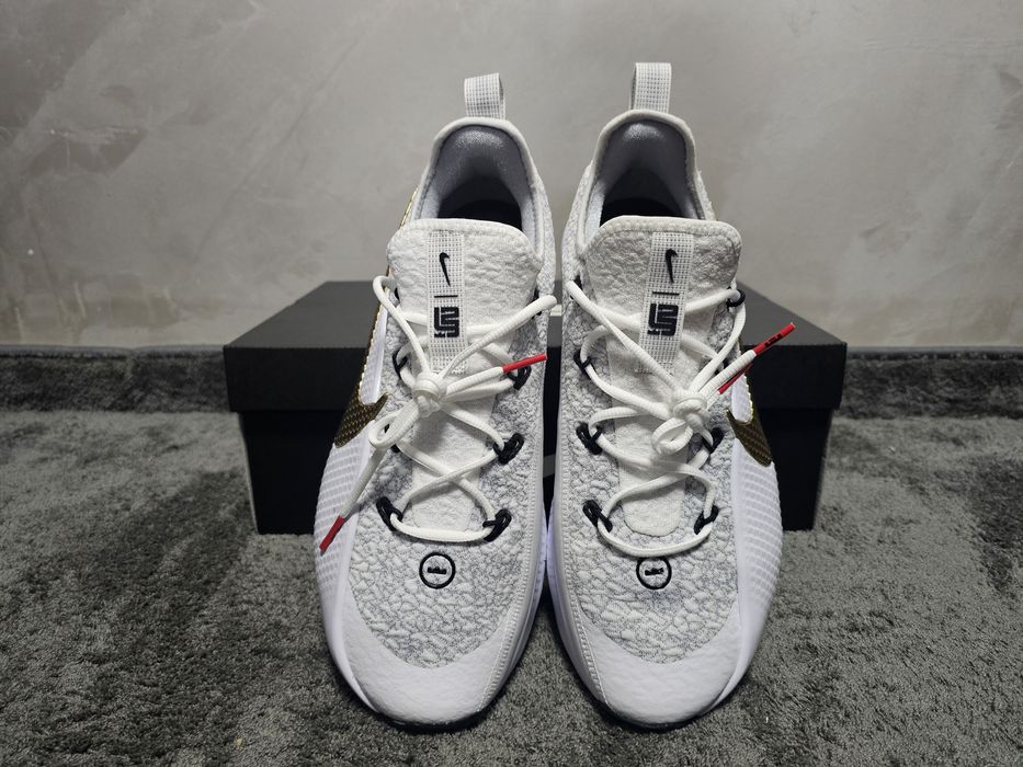 Спортни обувки Lebron TR1 #45