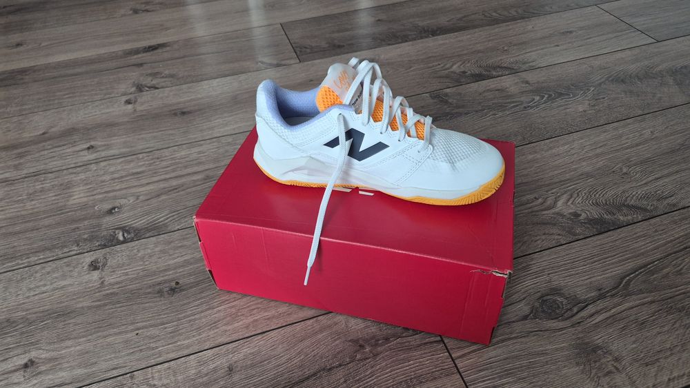 Продам оригинальные кроссовки New Balance Coco Delray.