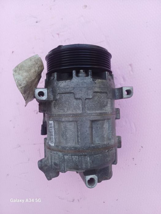 Compresor climă opel vivaro opel movano renault trafic master 2,0 diesel cod 8200 454 172--E  500 lei