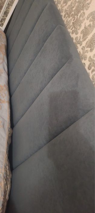 Кровать с матрасом