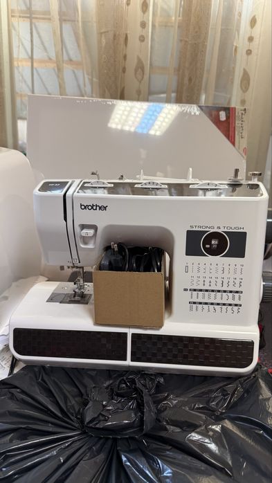 Vand masina de cusut Brother HF 37 !