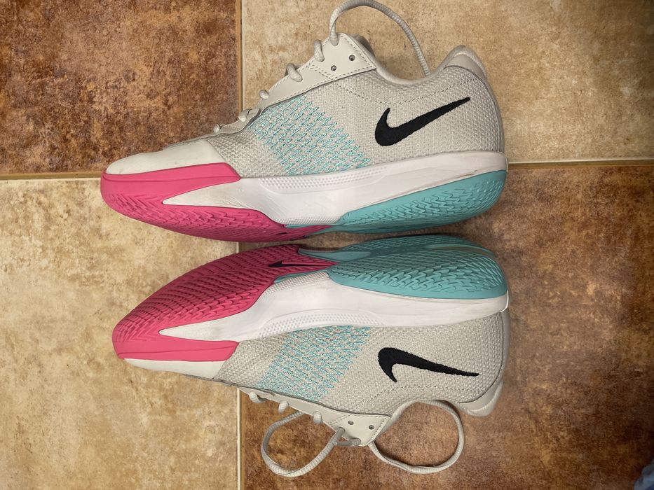 Баскетболни обукви Nike