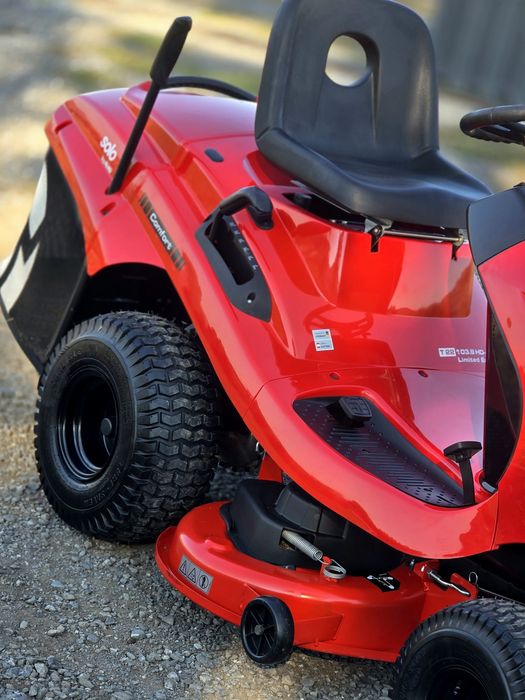 Tractoras gazon iarba Profesional Solo By Alko Austria 700 cm3 2 cilindrii 22 cp 20 ore funcționare ca nou!
