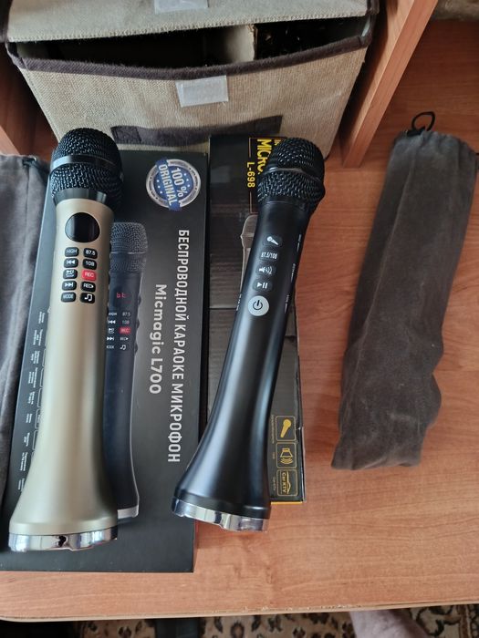 Продам микрофоны караоке L-698 и L-700 с встроенными динамиками