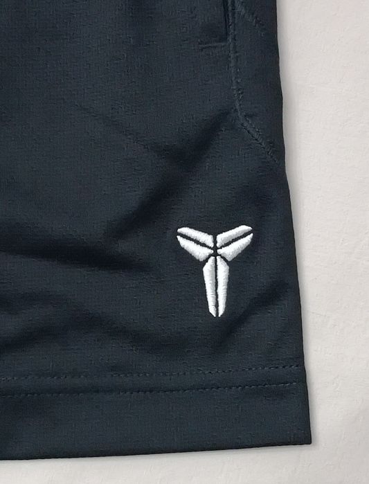 Nike DRI-FIT Kobe Bryant Shorts оригинални гащета ръст 128-137см Найк спорт Кобе шорти