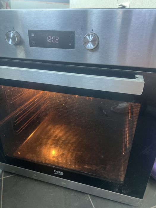 Фурна за вграждане Beko