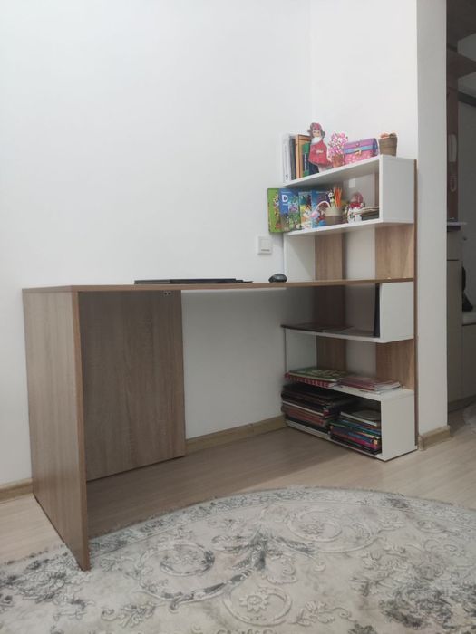 Стол первоклассника для уроков