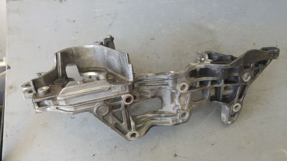 suport rola accesorii 2.0 tdi cnh audi a6 4g 2013-2018 04l903143d