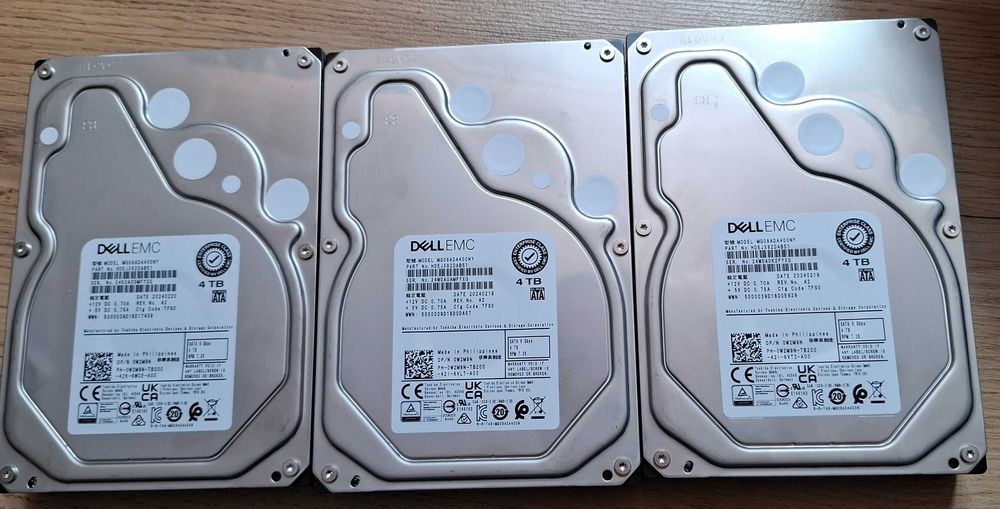 3 x Hdd Enterprise Dell Emc server 4TB sata 7.2k noi 1 zi si 3 ore