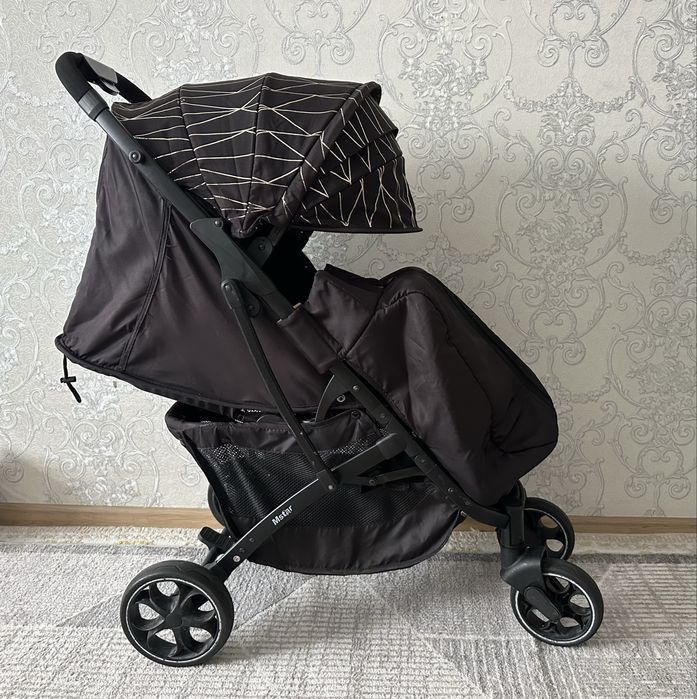 Продам коляску прогулочную