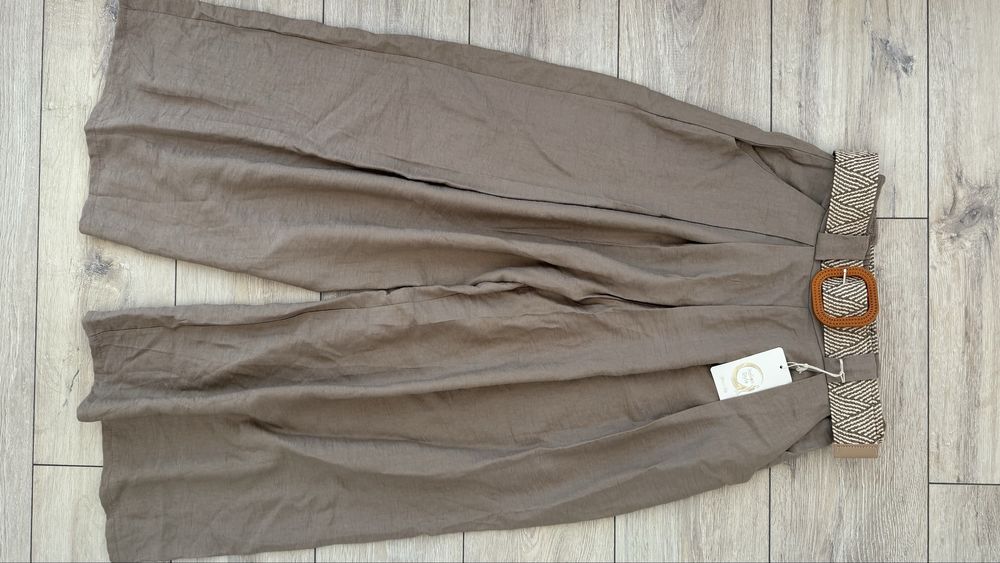 Панталон с широк крачол и колан