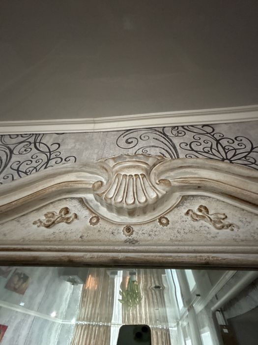 Продам зеркало с рамой под старину