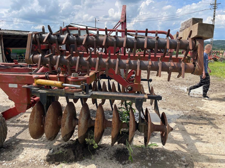 Disc cu compactor si grapa