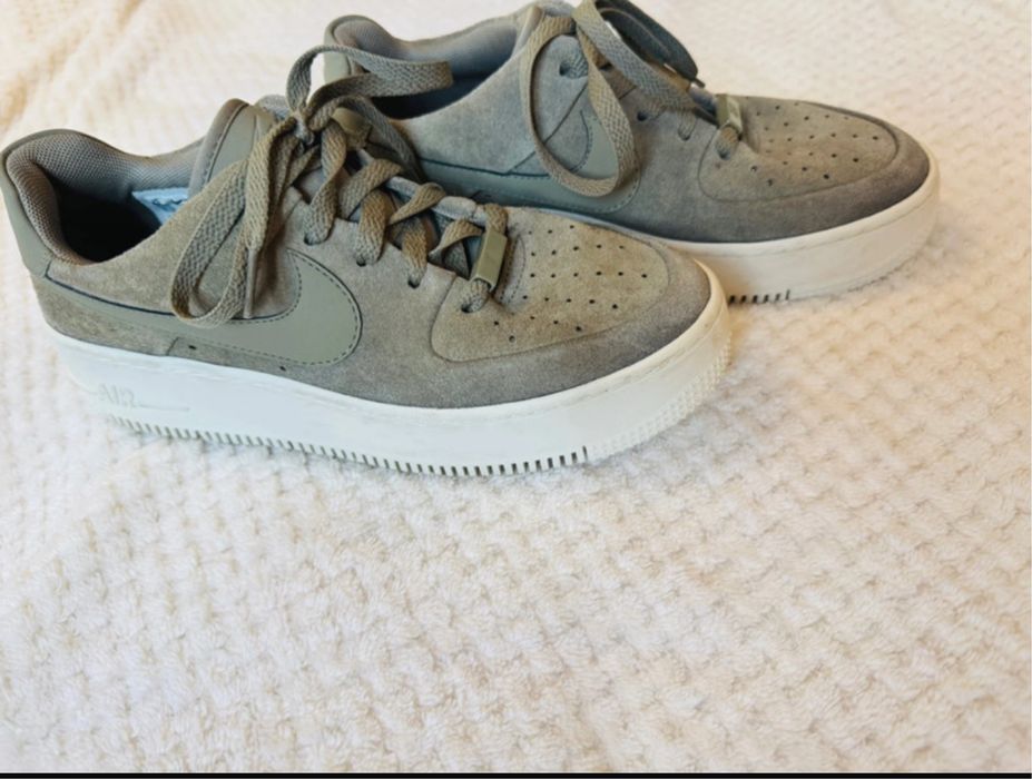 Adidasi Nike Air Force-1