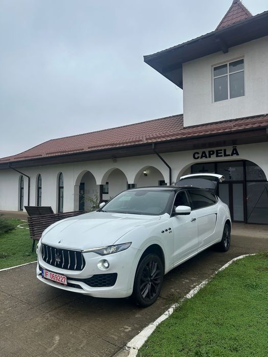 Transport funerar intern și internațional lux