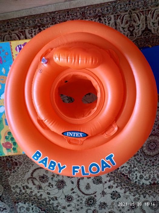 Продаю круг надувной детский